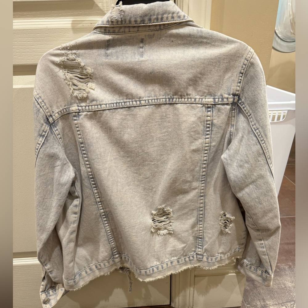 Signature8 Jean Jacket - Picture 4 of 5